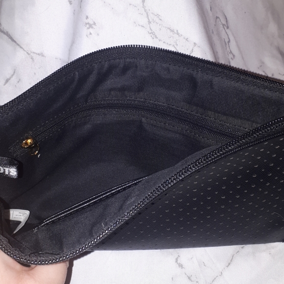 ā¼ļø Roots 73 Black Slim Zippered Clutch - Picture 6 of 7